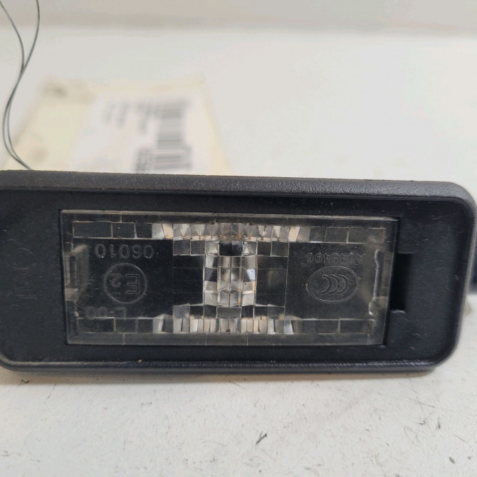 Eclaireur plaque de police g occasion  Peugeot 5008 II (MC_, MJ_, MR_, M4_) 1.6 bluehdi 120 (2016)   6340G3  1