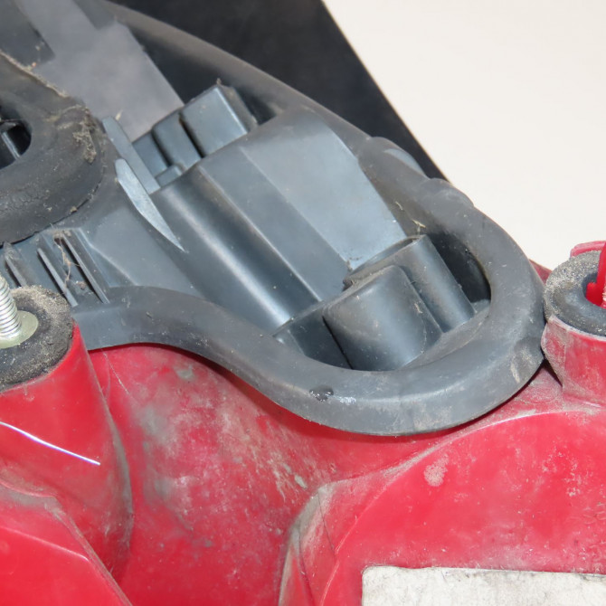 Feu arrière droit occasion  Peugeot 308 I (4A_, 4C_) 1.6 hdi (2007-2014) 5 portes   6351CV  4