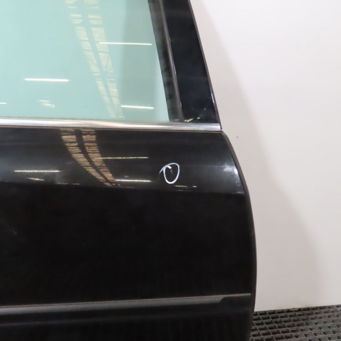 Porte arrière droite occasion  Renault LAGUNA III Grandtour (KT0/1) 1.5 dci (kt0a, kt0r, kt02) (2007-2015)   821000023R  2