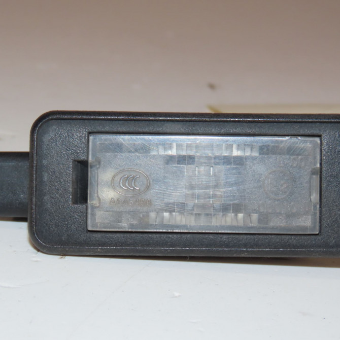 Eclaireur plaque de police g occasion  Citroën C5 III (RD_) 2.0 hdi 165 (2009)   6340G3  1
