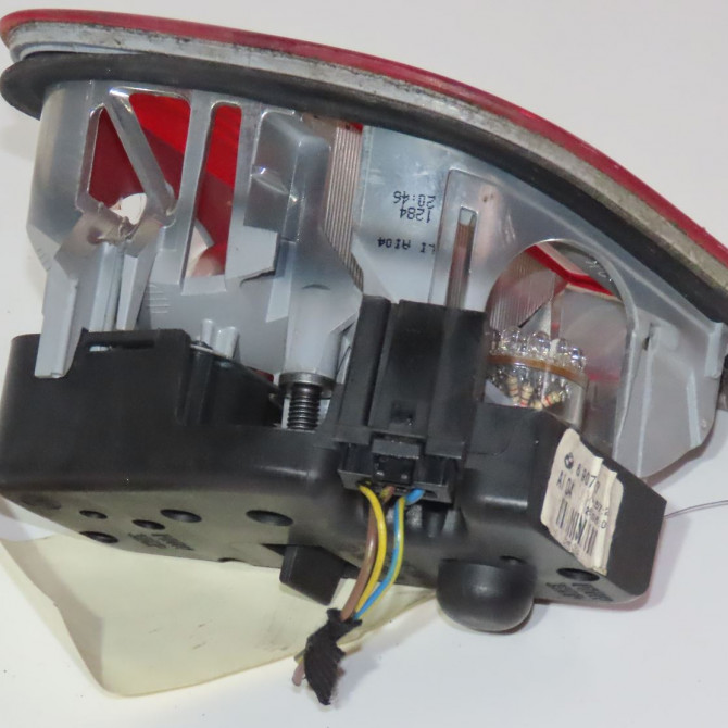 Feu arrière interieur gauche occasion  Bmw 3 Coupé (E46) 330 cd (2003-2006)   63216920705  3