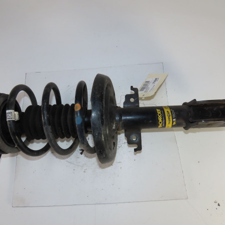 Amortisseur avant droit occasion  Renault SCÉNIC III (JZ0/1_) 1.5 dci (2009) 5 portes   543020017R 