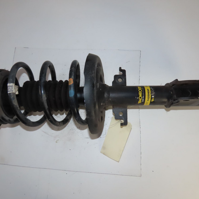 Amortisseur avant gauche occasion  Renault SCÉNIC III (JZ0/1_) 1.5 dci (2009) 5 portes   543020017R  1