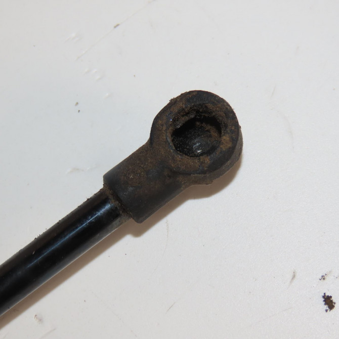 Verin gauche hayon occasion  Peugeot 308 SW I (4E_, 4H_) 1.6 hdi (2009-2014)   8731Q7  2