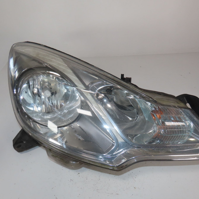 Phare droit occasion  Citroën C3 II (SC_) 1.4 hdi 70 (sc8hzc, sc8hr0, sc8hp4) (2009) 5 portes   1606930080  1