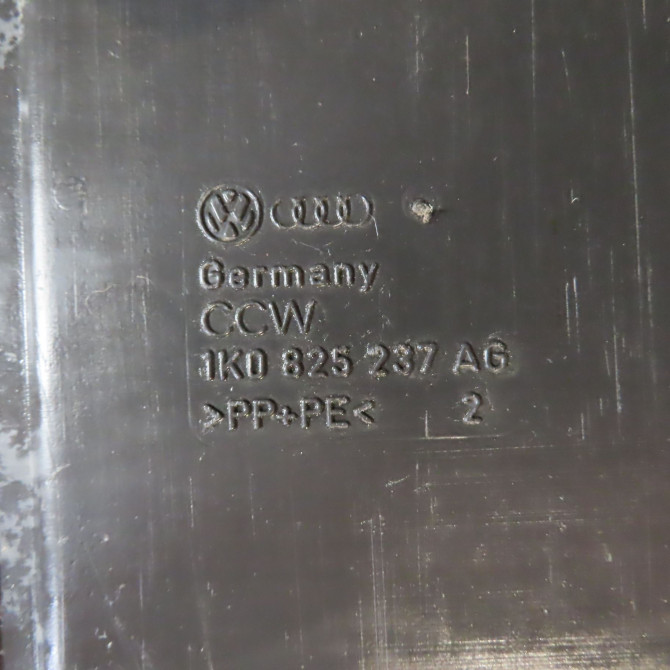 Protection carter huile occasion  Volkswagen vw SCIROCCO III (137, 138) 2.0 tdi (2010-2017)   1K0825237AG  2