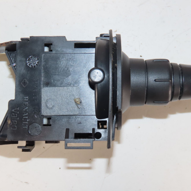 Commande eclairage occasion  Renault SCÉNIC II (JM0/1_) 2.0 dci (jm1k) (2005-2008)   7701060397  4