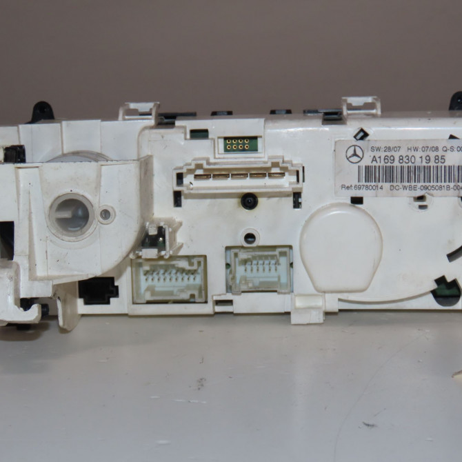 Commande de chauffage occasion  Mercedes-benz CLASSE B Sports Tourer (W245) B 180 cdi (245.207) (2005-2011) 5 portes   A1698301985  3