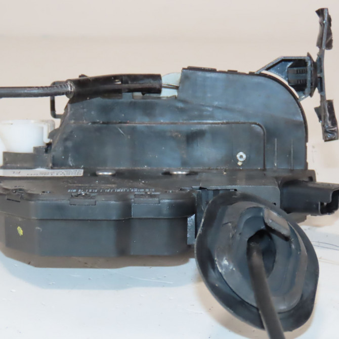 Serrure porte avg occasion  Renault CLIO IV (BH_) 0.9 tce 90 (2012) 5 portes   805011929R  3