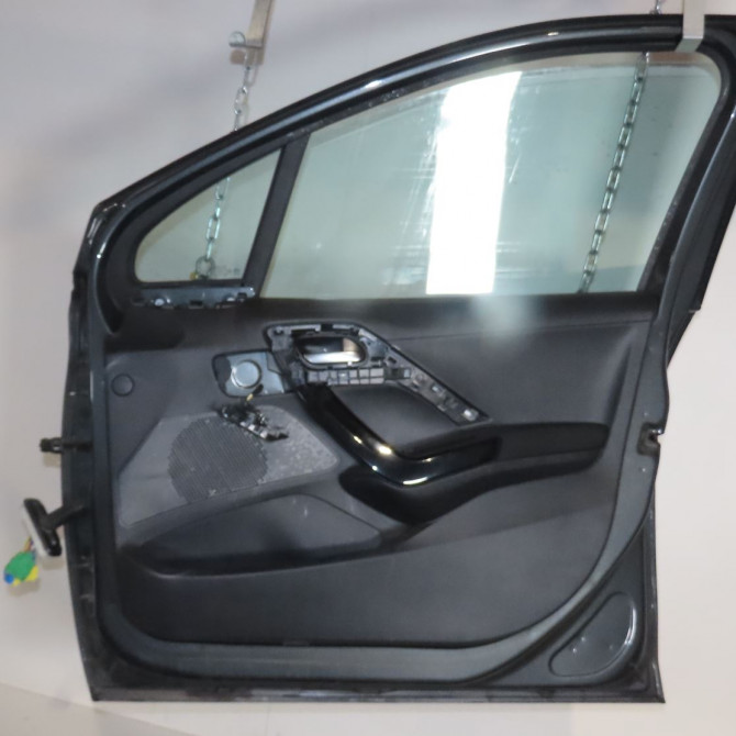 Porte avant droite occasion  Peugeot 208 I (CA_, CC_) 1.2 vti 82 (2012)   9807820680  2