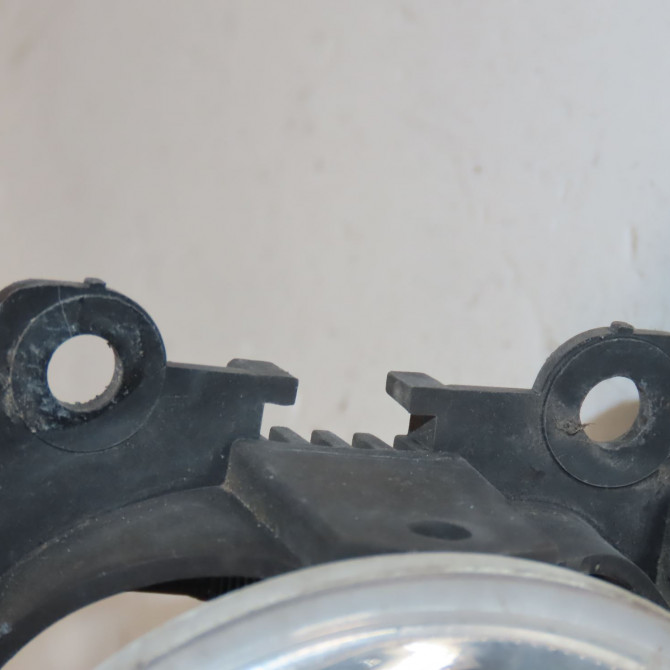 Phare antibrouillard avant droit occasion  Peugeot 208 I (CA_, CC_) 1.2 vti 82 (2012)   9675450980  2