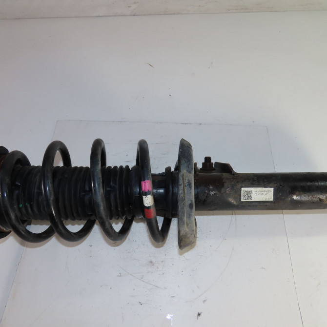 Amortisseur avant gauche occasion  Volkswagen vw SCIROCCO III (137, 138) 2.0 tdi (2010-2017)   1T0413031HP  1