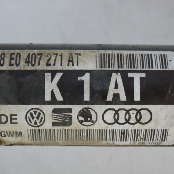 Transmission avant gauche occasion  Seat EXEO ST (3R5) 2.0 tdi (2009-2013)   8E0407271AT  2