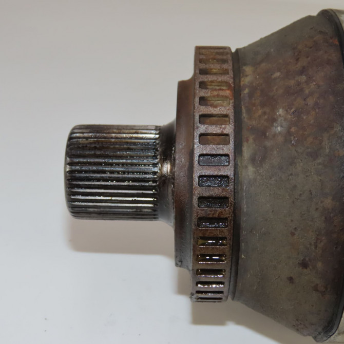 Transmission avant gauche occasion  Seat EXEO ST (3R5) 2.0 tdi (2009-2013)   8E0407271AT  4