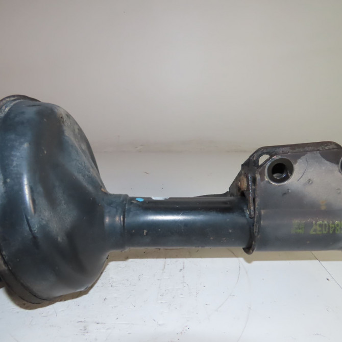 Amortisseur avant gauche occasion  Renault CLIO II (BB_, CB_) 1.4 16v (b/cb0p, bb13) (2000-2008) 5 portes   8200662261  4