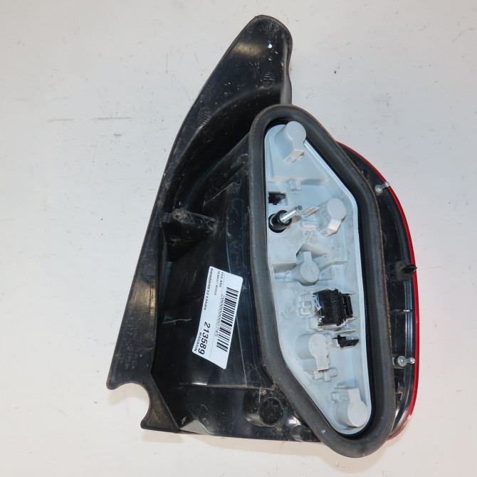 Feu arrière gauche occasion  Renault MODUS / GRAND MODUS (F/JP0_) 1.2 (jp0c, jp0k, fp0c, fp0k, fp0p, jp0p, jp0t) (2004) 5 portes   8201012186  2
