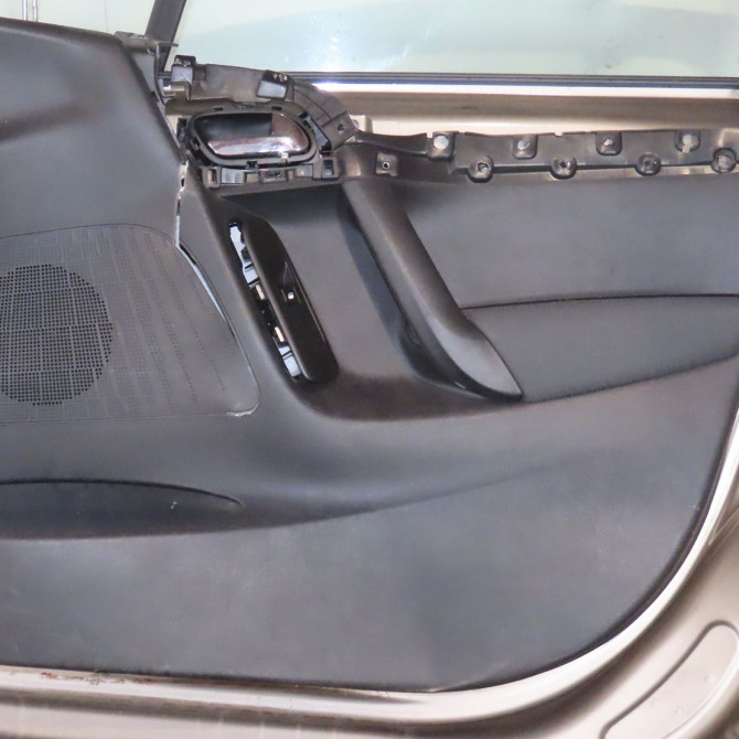 Porte avant droite occasion  Citroën C3 II (SC_) 1.4 hdi 70 (sc8hzc, sc8hr0, sc8hp4) (2009) 5 portes   9004CG  4