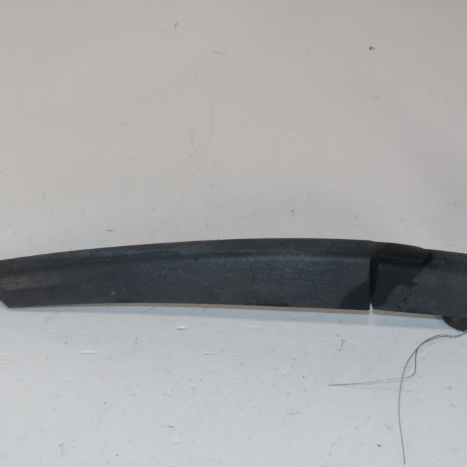 Bras essuie-glace arrière occasion  Hyundai Ix20 (JC) 1.6 crdi (2011-2019)   988151P000  1