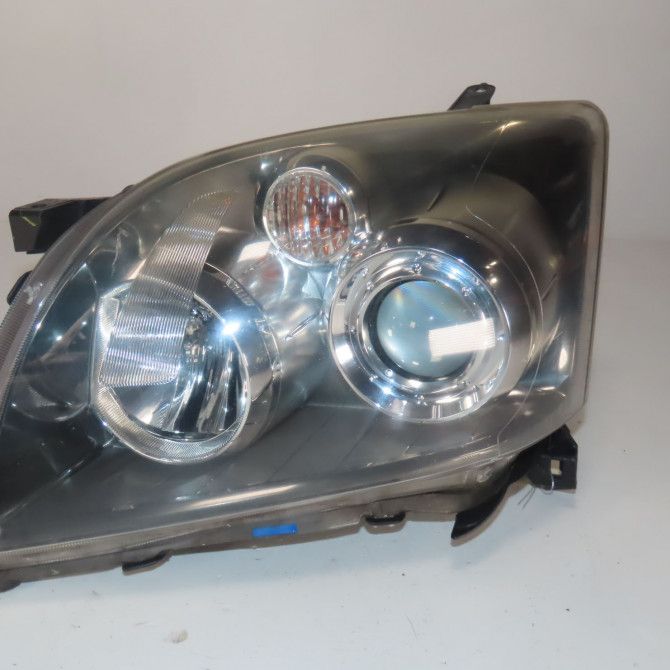 Phare gauche occasion  Toyota AVENSIS Break (_T27_) 2.0 d-4d (adt270_) (2011-2018)   8117005240  1