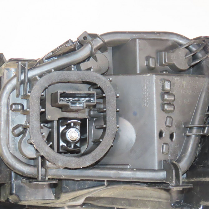 Feu arrière droit occasion  Dacia SANDERO III 1.0 sce 65 (2021)   265509530R  3