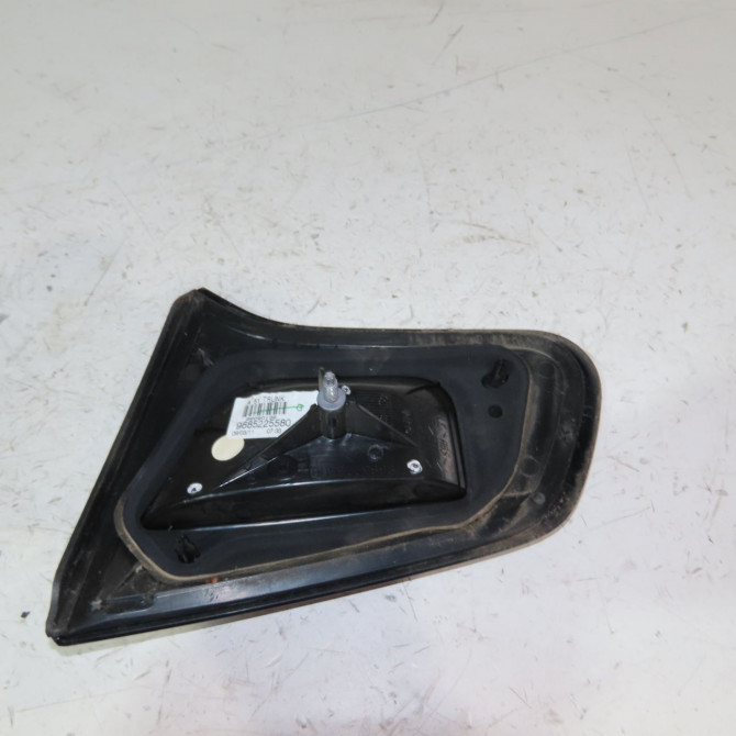 Feu arrière interieur gauche occasion  Citroën C3 II (SC_) 1.4 vti 95 (2009)   6350JC  3