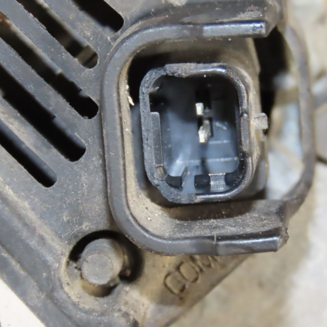 Alternateur occasion  RENAULT CLIO II Phase 2 06-2001->07-2006 1.6 16v   8200100907  4