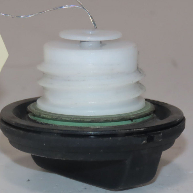 Bouchon reservoir a carburant occasion  Ford FIESTA V (JH_, JD_) 1.25 16v (2002-2008)   1580852  3