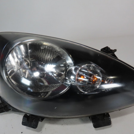Phare droit occasion  Toyota AYGO (_B1_) 1.0 (kgb10_) (2005-2014) 5 portes   811100H010 