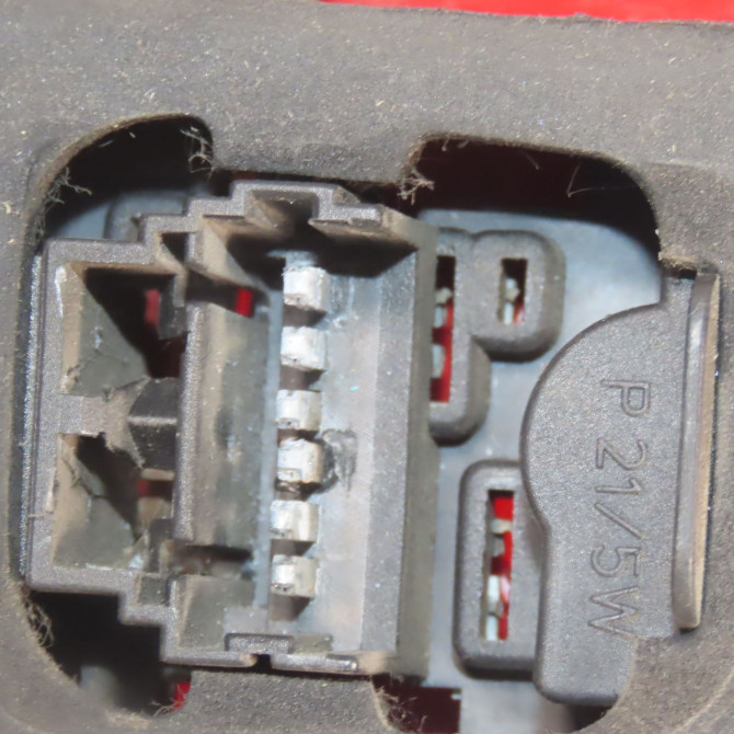 Feu arrière gauche occasion  Renault CLIO II (BB_, CB_) 1.4 (b/cb0c, b/cb0s) (1998-2005)   7700410515  4