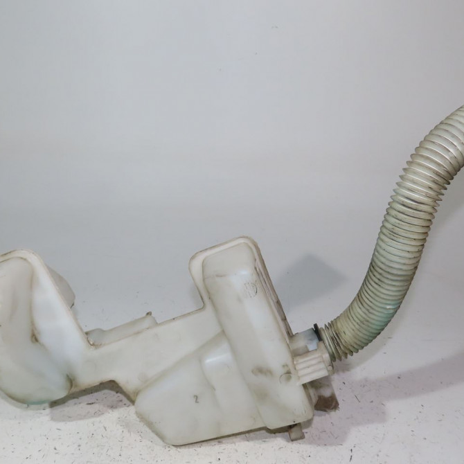 Reservoir lave-glace avant occasion  Peugeot 308 SW I (4E_, 4H_) 1.6 hdi (2009-2014)   6431L2  2