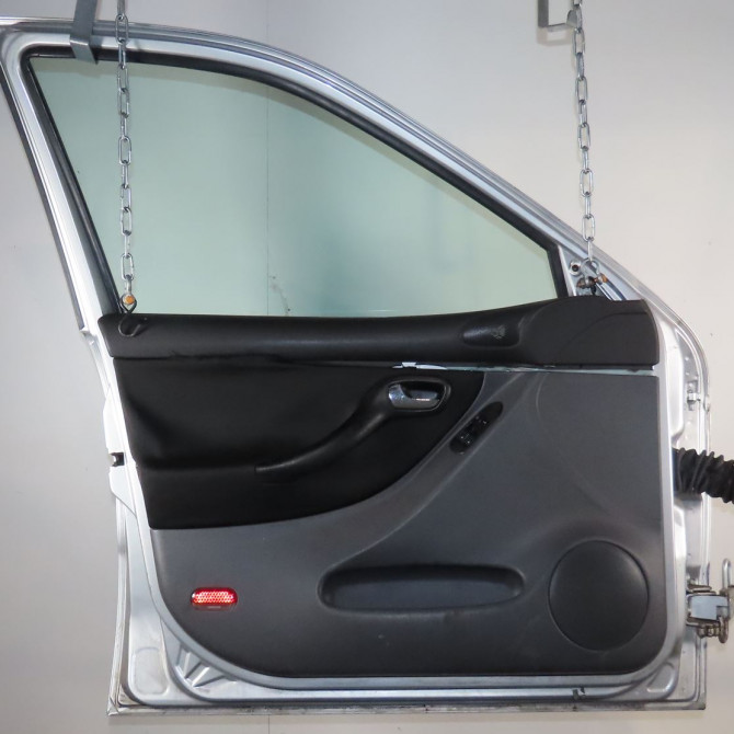 Porte avant gauche occasion  Seat LEON (1M1) 1.9 tdi (1999-2006)   1M0831055N  2