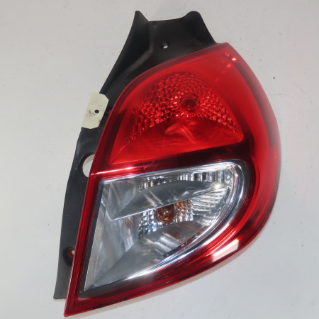 Feu arrière droit occasion  Renault CLIO III (BR0/1, CR0/1) 1.2 16v (br02, br0j, br11, cr02, cr0j, cr11) (2005-2014) 5 portes   8200886946 