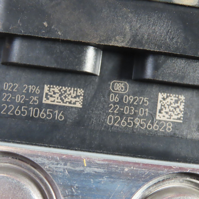 Unité hydraulique ABS occasion  Dacia DUSTER (HM_) 1.5 dci 115 4x4 (2022)   476605586R  2