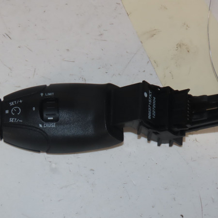 Commande regulateur de vitesse occasion  Peugeot 208 I (CA_, CC_) 1.2 vti 82 (2012)   6242Z8 