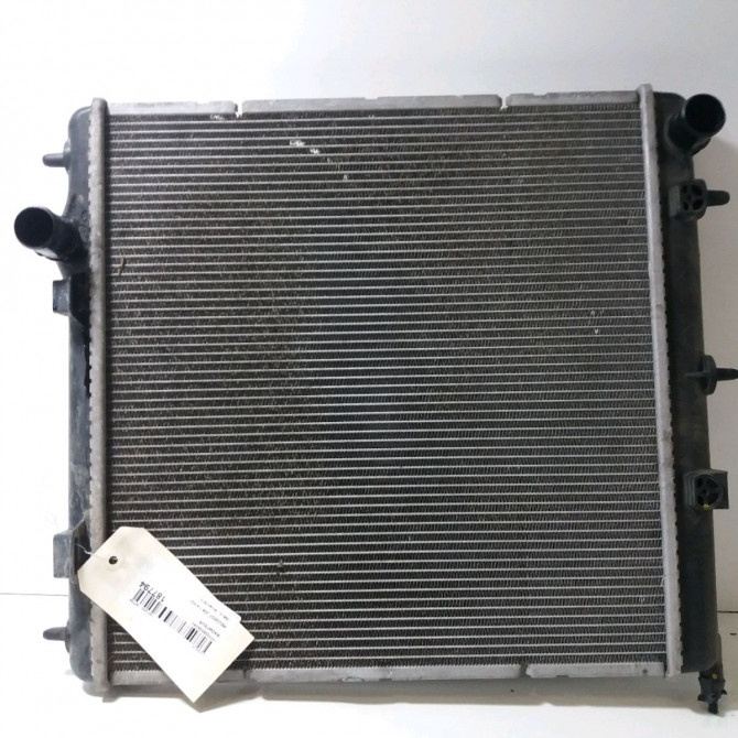 Radiateur occasion  Peugeot 208 I (CA_, CC_) 1.4 hdi (2012) 3 portes   1330Q5  1