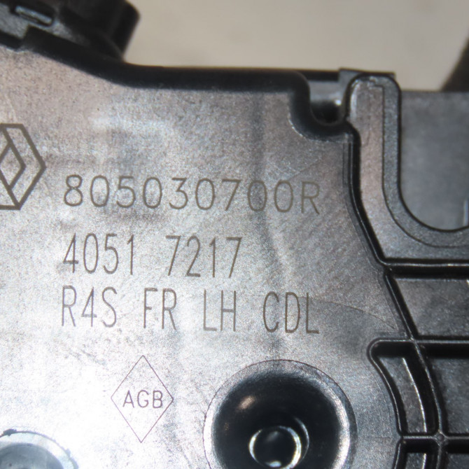 Serrure porte avg occasion  Renault TWINGO III (BCM_, BCA_) 1.0 sce 65 (bcmj) (2019)   805030700R  2