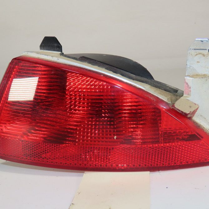 Feu brouillard arrière gauche occasion  Renault KADJAR (HA_, HL_) 1.6 dci 130 (2015)   265858137R  1