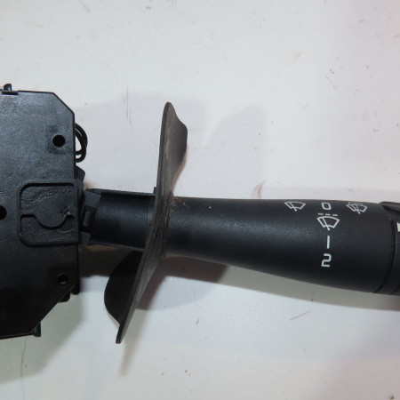 Commande essuie glace occasion  Renault CLIO II (BB_, CB_) 1.2 16v (bb05, bb0w, bb11, bb27, bb2t, bb2u, bb2v, cb05,... (2001-2016) 3 portes   6001551355 