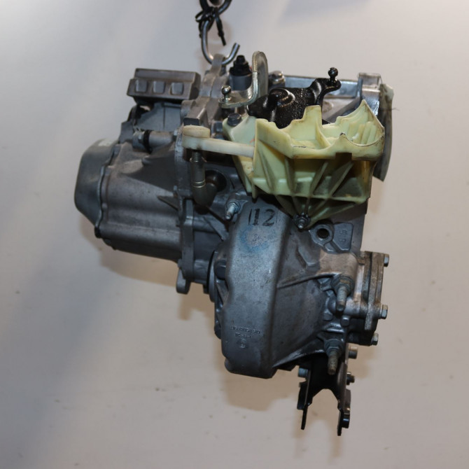 Boîte à vitesse mecanique occasion  Peugeot 208 I (CA_, CC_) 1.6 hdi / bluehdi 75 (2013) 5 portes   20ET46  5