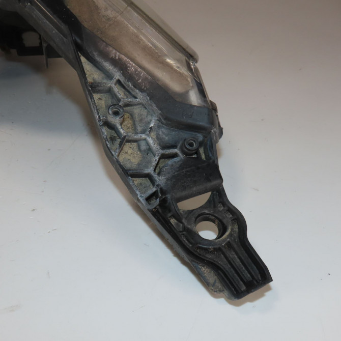 Phare droit occasion  Peugeot 208 I (CA_, CC_) 1.6 hdi (2012) 5 portes   9802221280  4