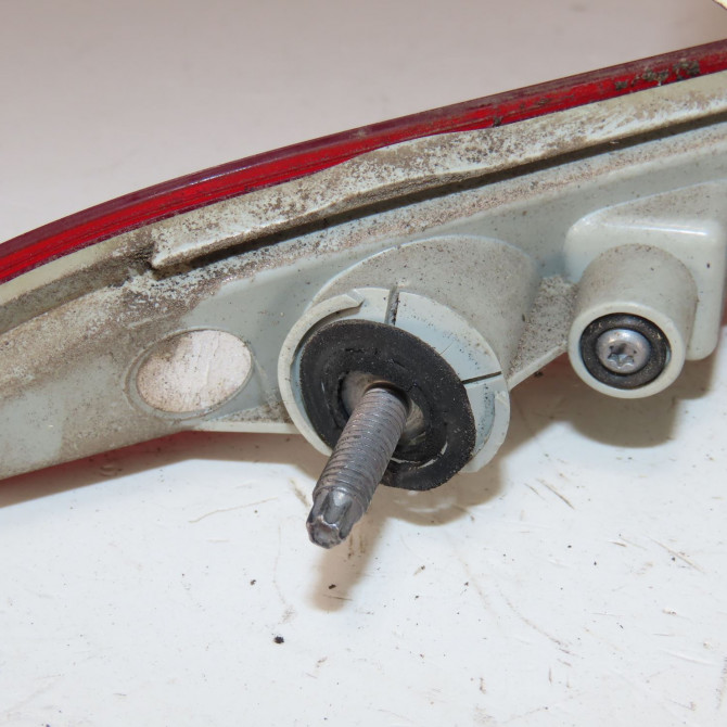 Feu arrière droit occasion  Peugeot 308 SW II (LC_, LJ_, LR_, LX_, L4_) 1.2 thp 110 (2014-2021)   9678093880  4