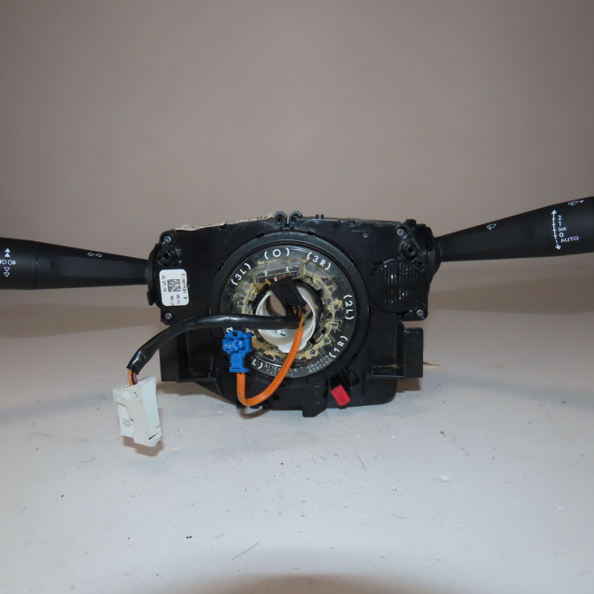 Bloc commodos occasion  Peugeot 308 SW II (LC_, LJ_, LR_, LX_, L4_) 1.2 thp 110 (2014-2021)   98072732ZD  1