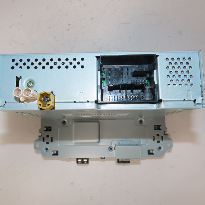 Autoradio occasion  Volkswagen vw POLO V (6R1, 6C1) 1.0 (2014)   6C0035888B  3