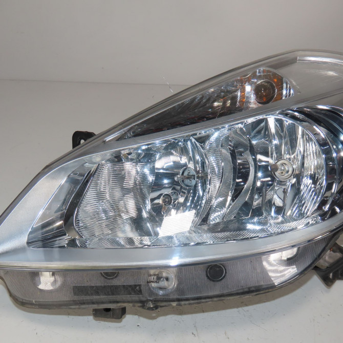 Phare gauche occasion  Renault CLIO III Grandtour (KR0/1_) 1.2 16v (kr02, kr0j) (2008-2014)   260608145R  1