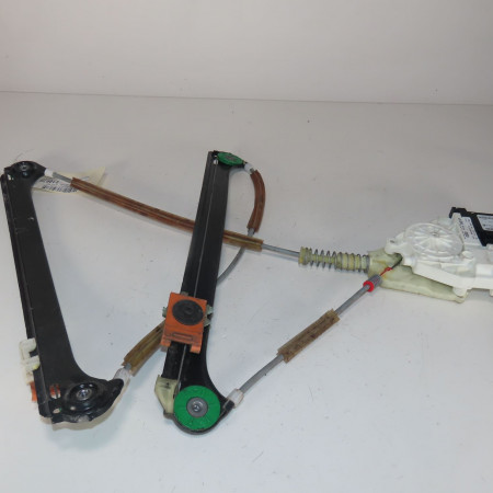 Mecanisme+moteur leve-glace avg occasion  Audi A3 Sportback (8PA) 1.6 tdi (2009-2013)   8P4837461C 