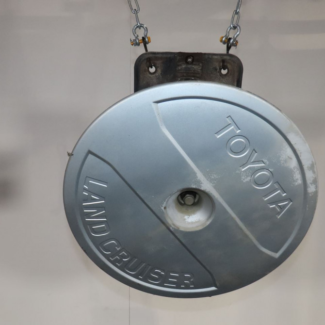 Panier roue secours occasion  Toyota LAND CRUISER 90 (_J9_) 3.0 d-4d 4wd (kdj90_, kdj95_) (2000-2002)   5190860040  2