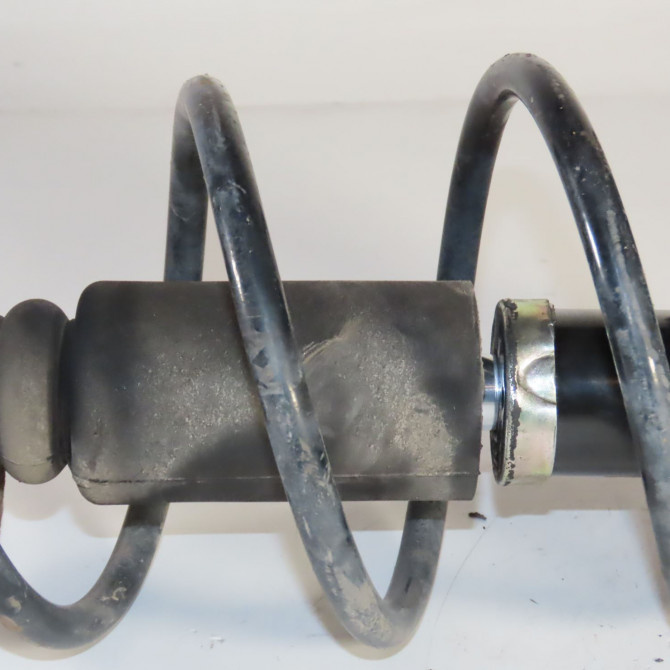 Amortisseur avant droit occasion  Renault CLIO II (BB_, CB_) 1.5 dci (b/cb3m) (2005-2010) 3 portes   8200662261  2