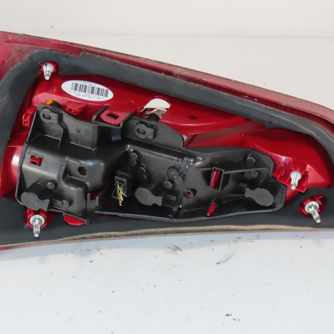 Feu arrière gauche occasion  Audi A1 (8X1, 8XK) 1.6 tdi (2011-2015)   8X0945093D  2