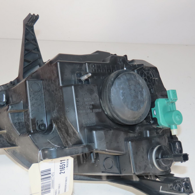 Phare gauche occasion  Renault TWINGO III (BCM_, BCA_) 0.9 tce 90 (2014) 5 portes   260608792R  3