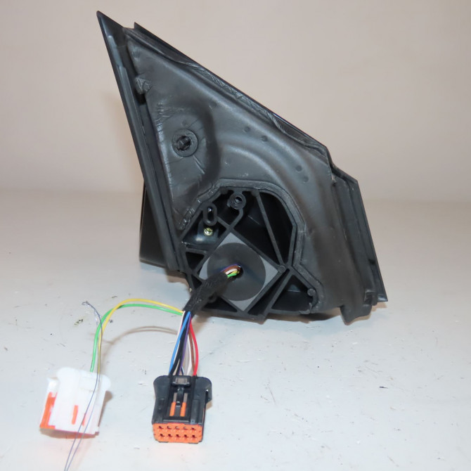 Retroviseur exterieur electrique gauche occasion  Peugeot 5008 II (MC_, MJ_, MR_, M4_) 1.5 bluehdi 130 (mcyhzj, mcyhzr, mcyhzx) (2018)   1635224580  2